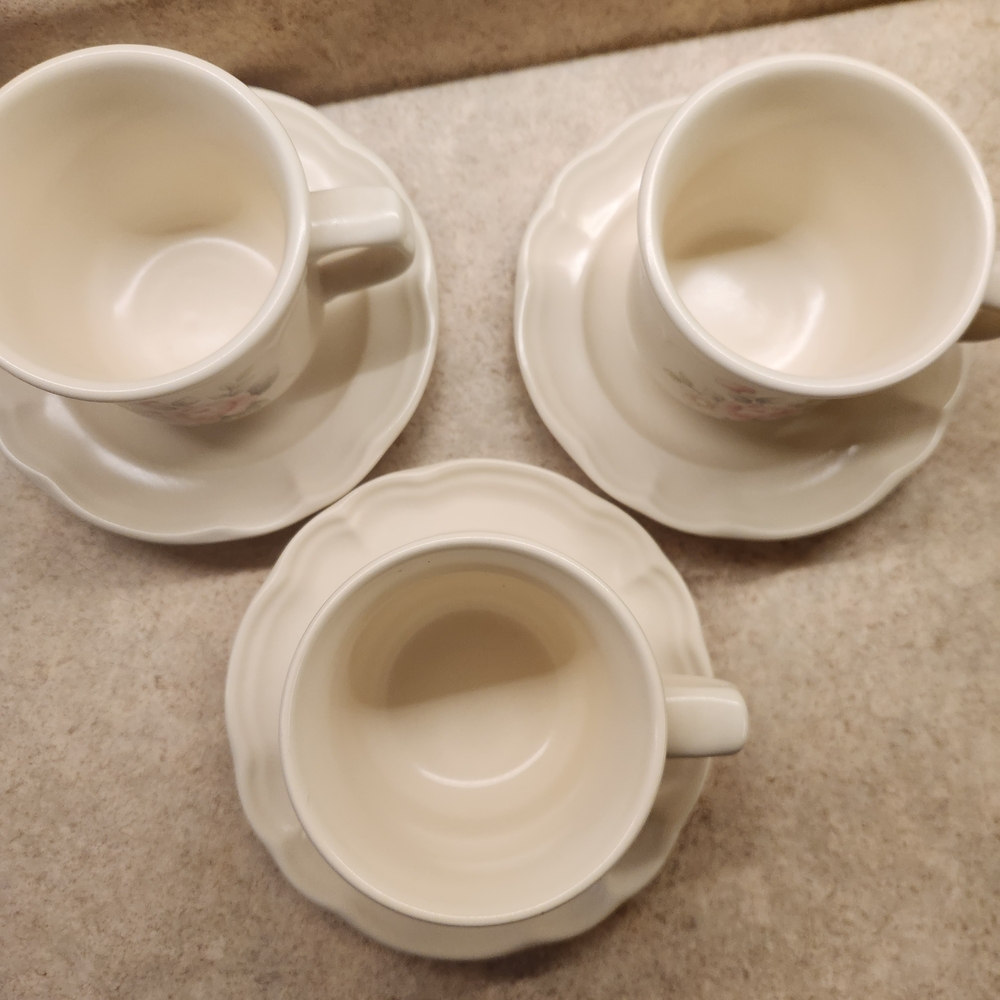 Pfaltzgraff White and Pink Floral Mug Set Of 3 - Picture 4 of 13